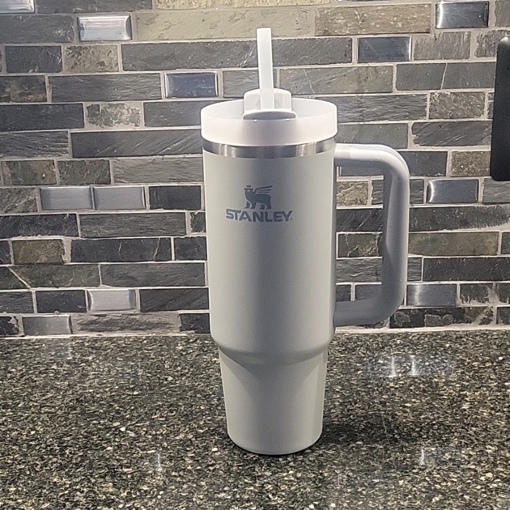 Stanley 30 oz. Quencher H2.0 FlowState Tumbler